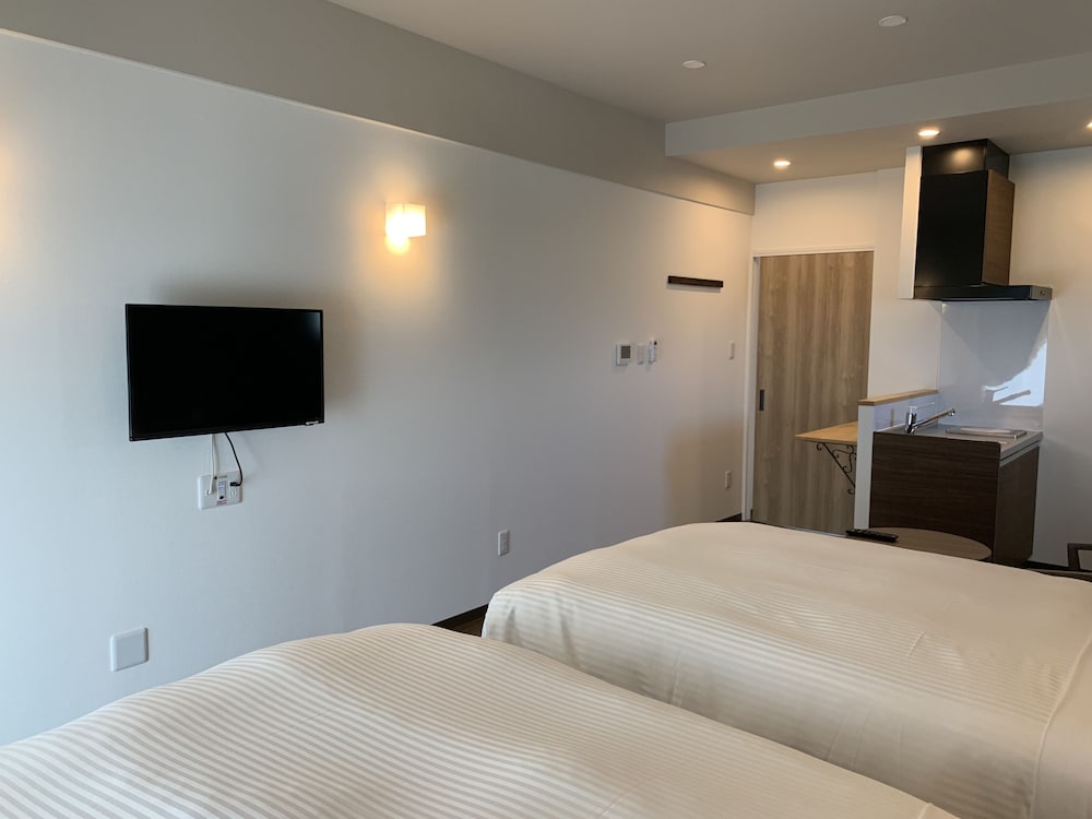 Standard Twin Room - Photo 11