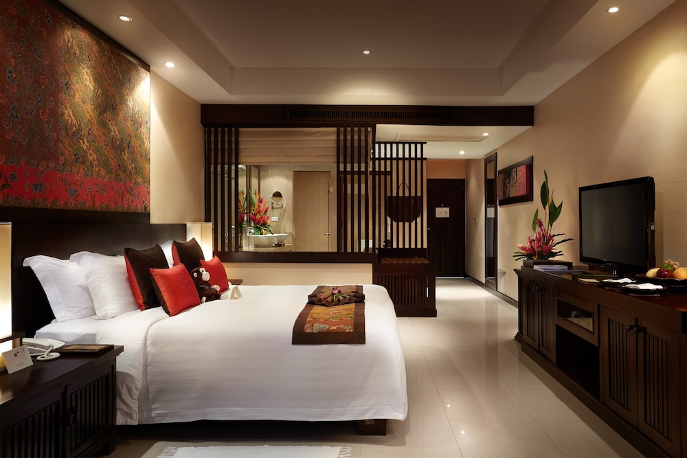 Deluxe Room, Garden View - Photo 2