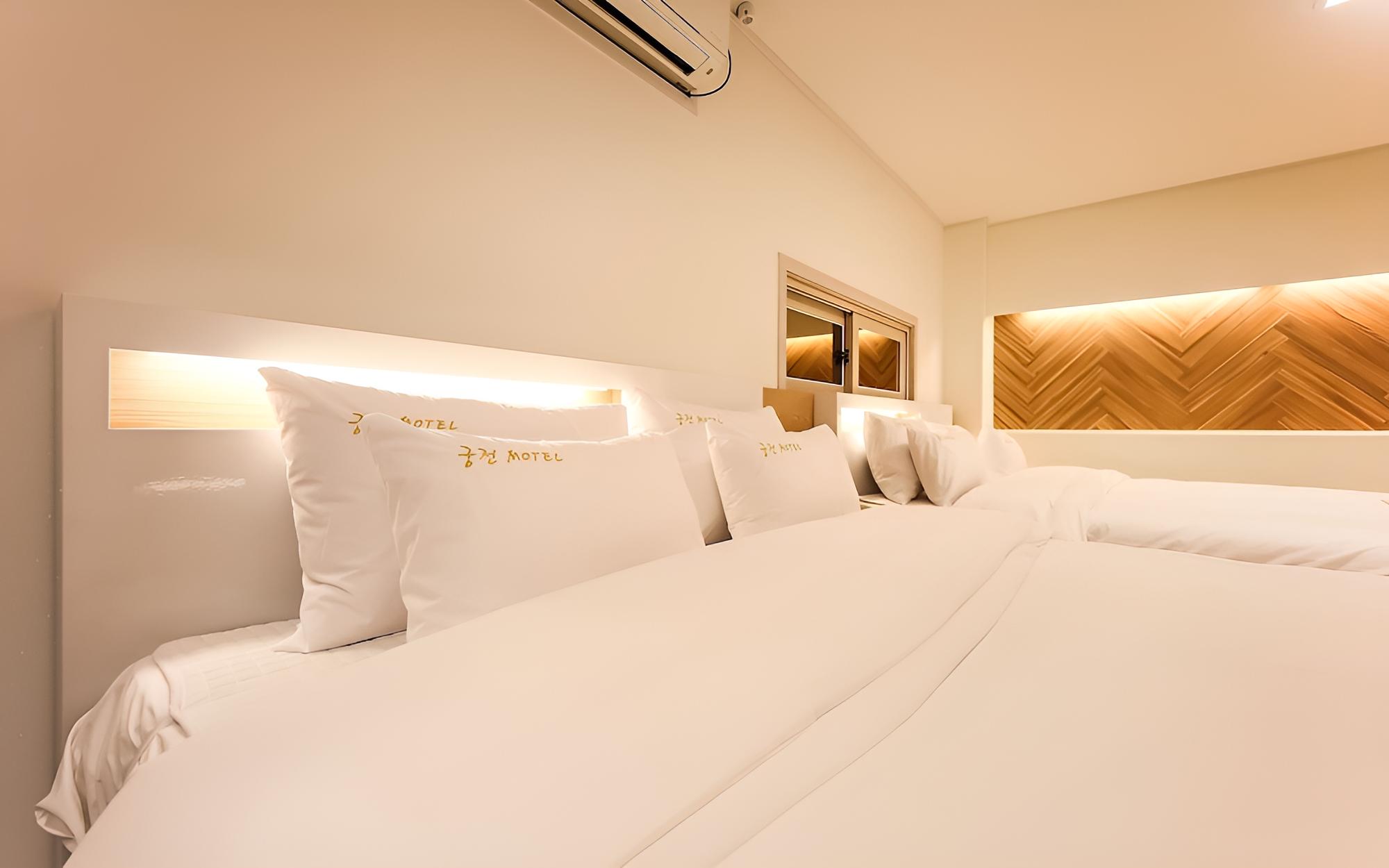 Room (Deluxe twin for 4 people (hotel latex) - Photo 7