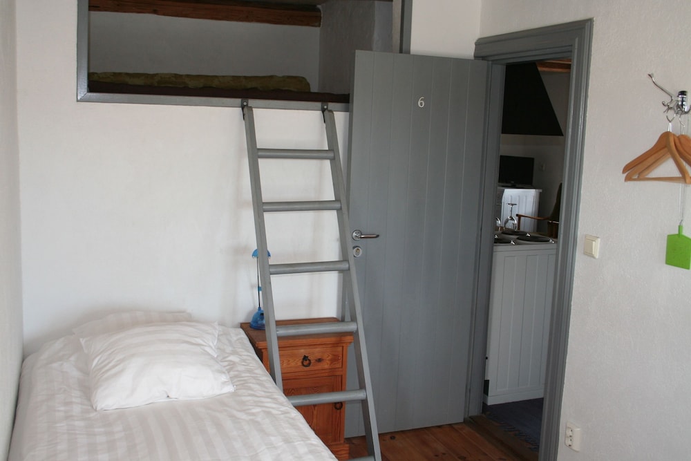 Double Room, Shared Bathroom photo 3