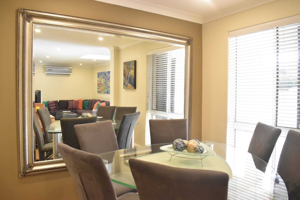 House (2 Bedrooms) photo 3