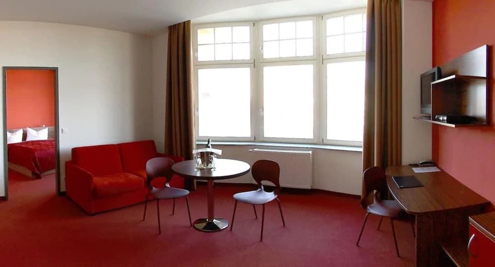 Quadruple Room - Photo 1