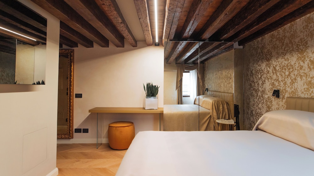 Romantic Double Room photo 2