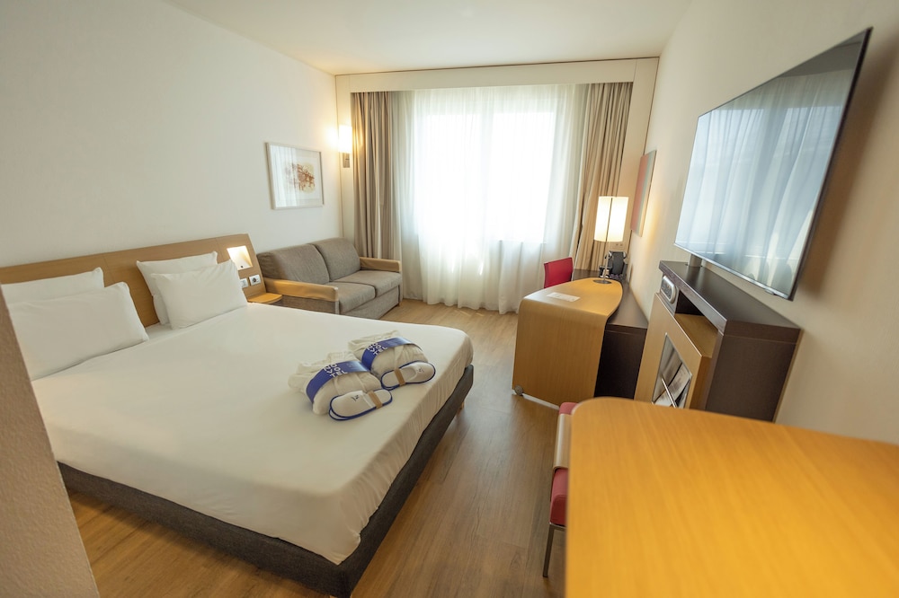 Executive Room, 1 King Bed with Sofa bed, Sea View photo 2