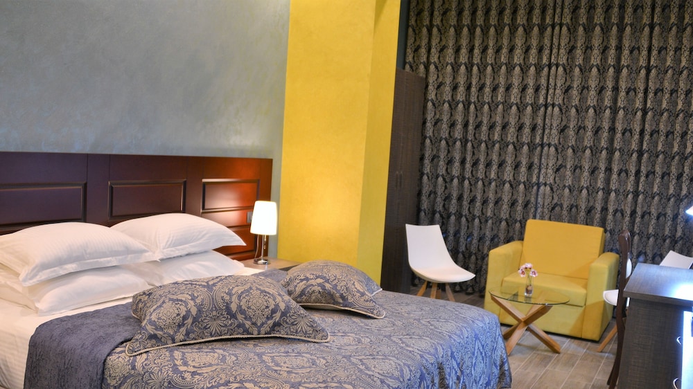 Royal Double Room, 1 Bedroom photo 2