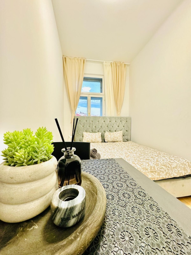 Basic Room