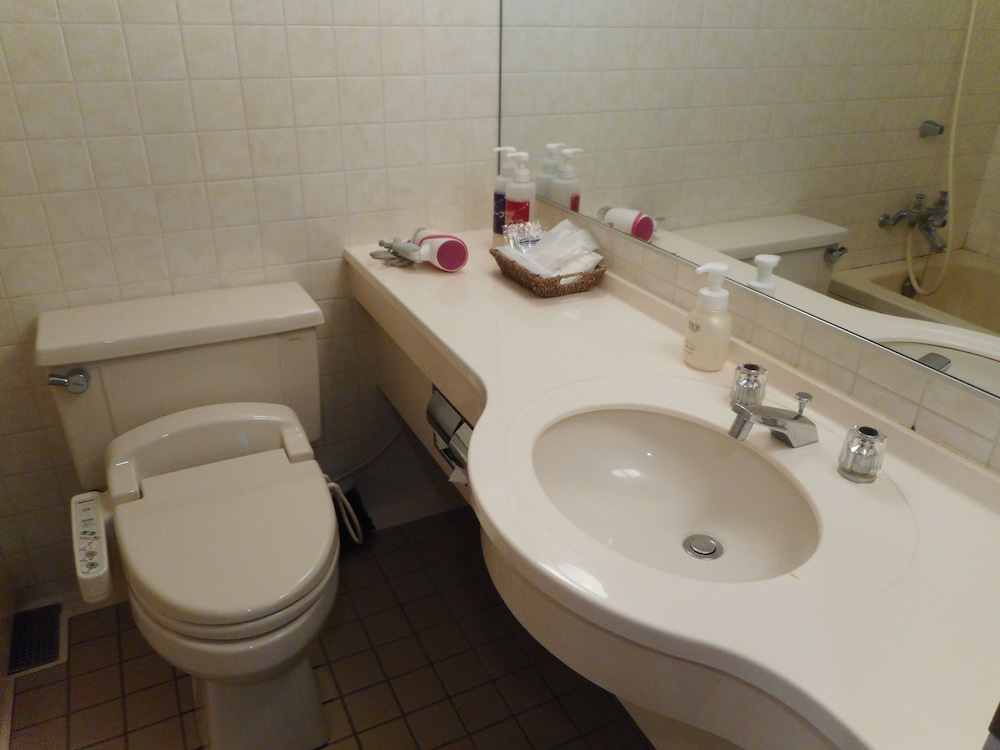 Family Twin Room, Non Smoking thumbnail 5