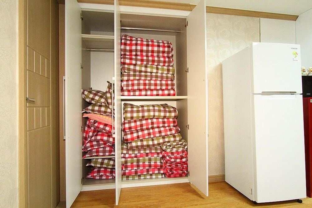 Room (102) - Photo 4