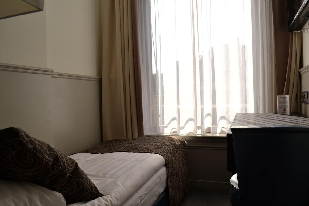 Deluxe Twin Room, 2 Twin Beds photo 3