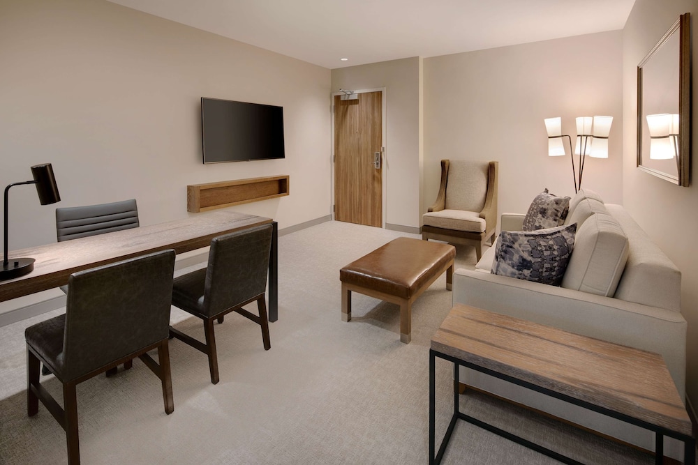 Suite, 2 Queen Beds, Balcony, Ocean View - Photo 5