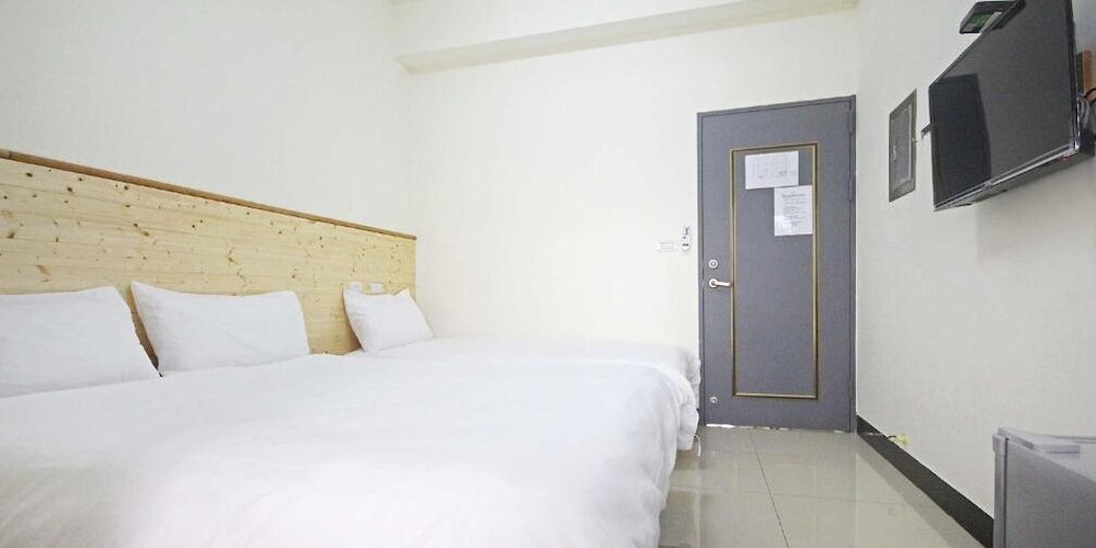 Standard Triple Room photo 2