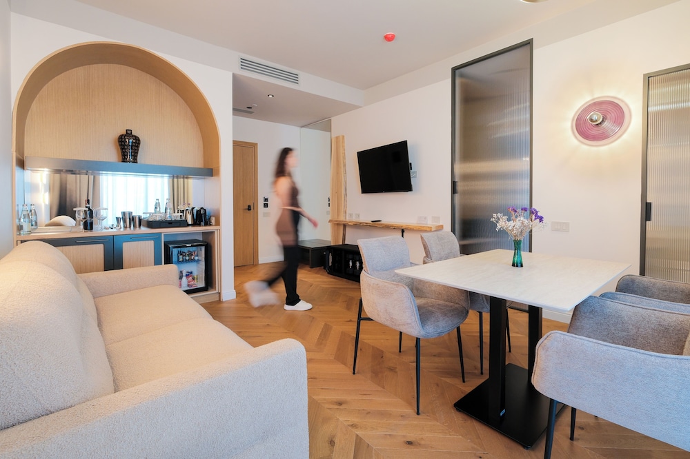 Presidential Suite