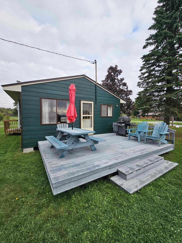 Standard Cottage, 3 Bedrooms, Partial Lake View photo 1