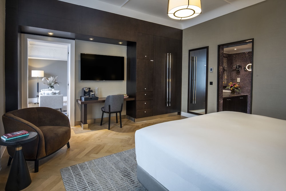 Suite, 1 King Bed
