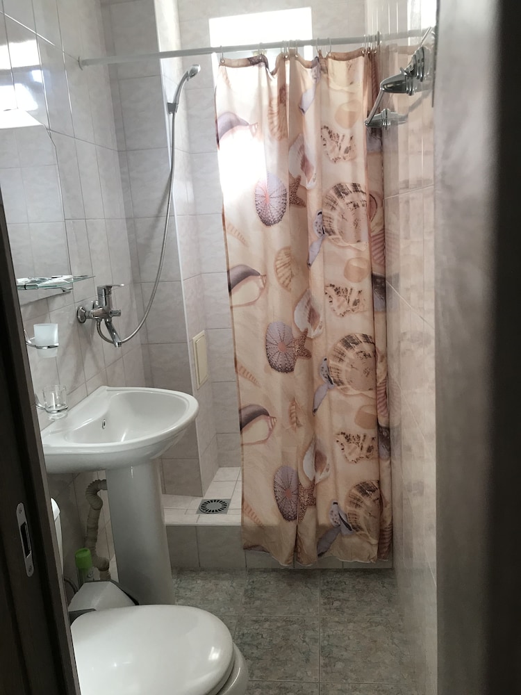 Standard Twin Room photo 2