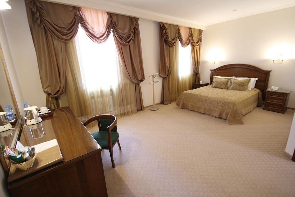 Business Room photo 2
