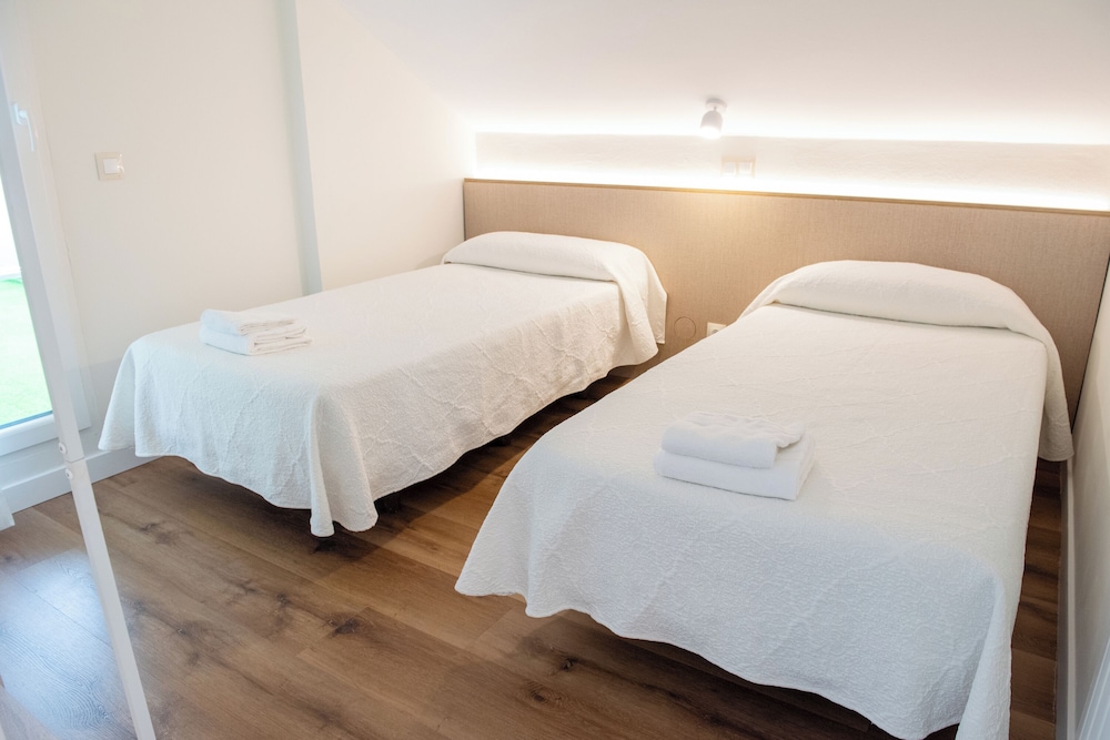 Premier Penthouse, 2 Bedrooms, Beach View photo 3