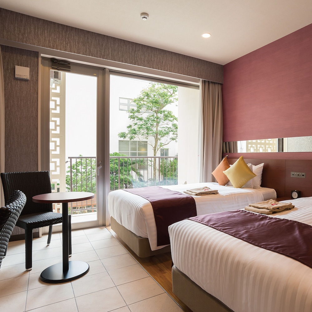 Patio Twin Room (2 Semi-double Beds) - [Main Tower] photo 2
