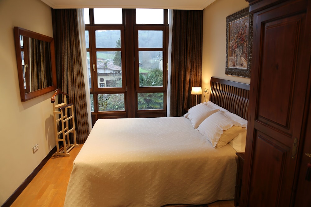 Apartamento de lujo, 2 habitaciones, vista al jardín