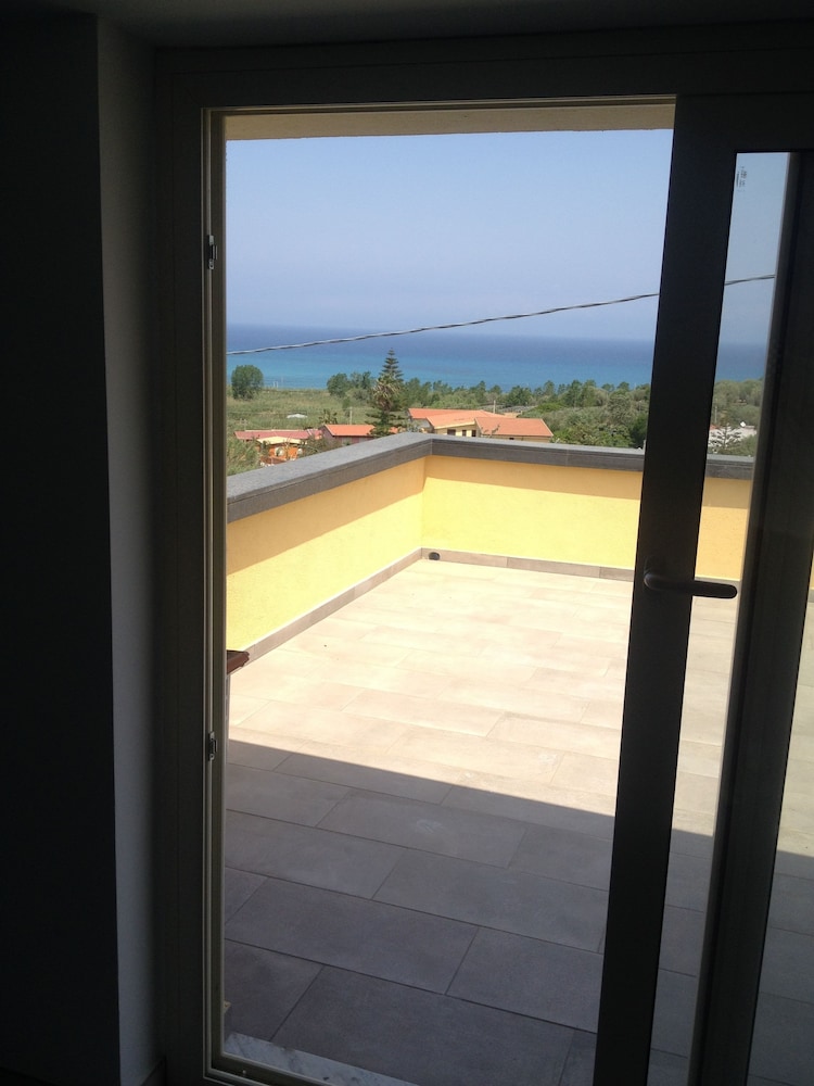 Deluxe Suite, Sea View photo 3