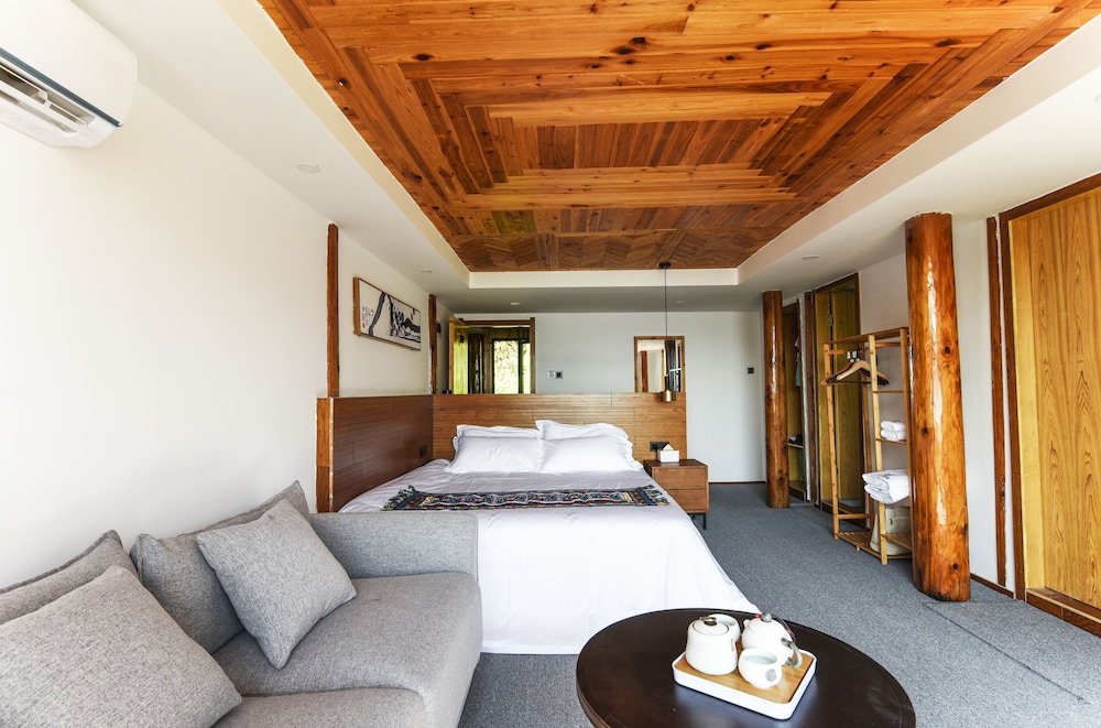 Deluxe Double Room, Mountain View photo 1