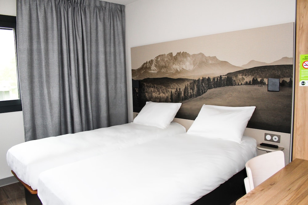 Twin Room - Photo 7