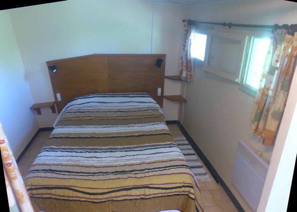Economy Double Room photo 1