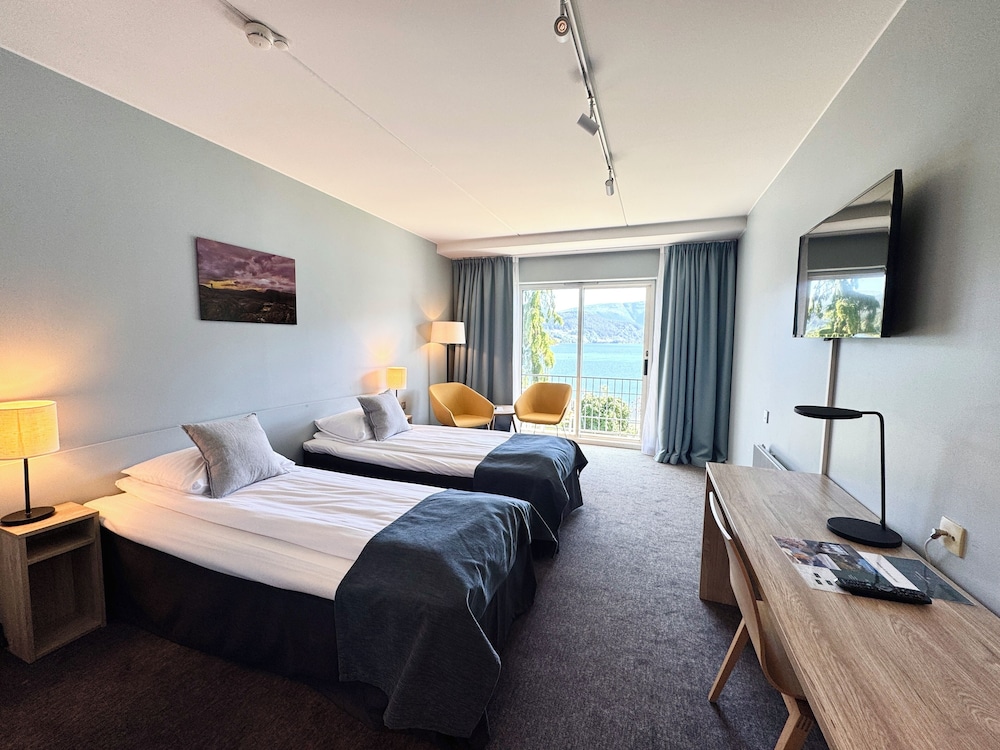 Double Room, Balcony (Fjord view) photo 1