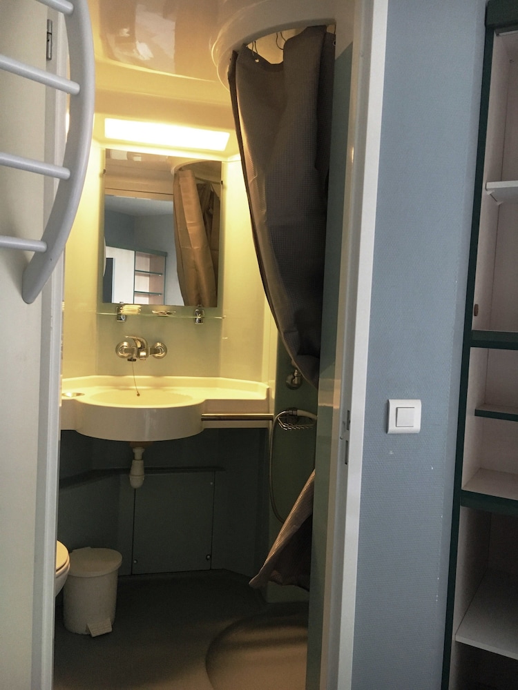Quadruple Room, Non Smoking photo 3