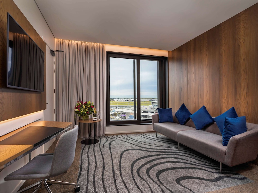 Suite, 1 King Bed