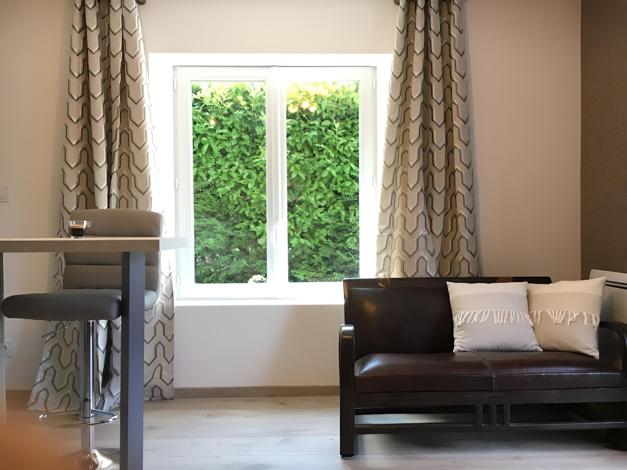 Superior Apartment, Terrace (Le Lac) photo 1
