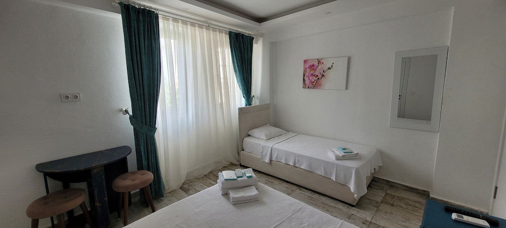 Standard Triple Room photo 1