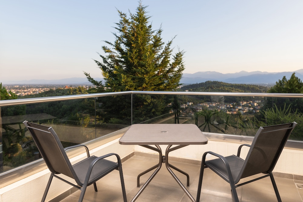 Double Room (Panoramic View) - Photo 4