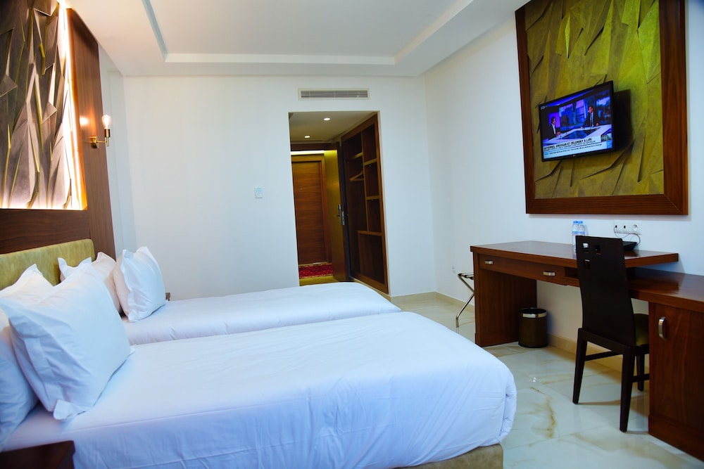 Classic Twin Room - Photo 2
