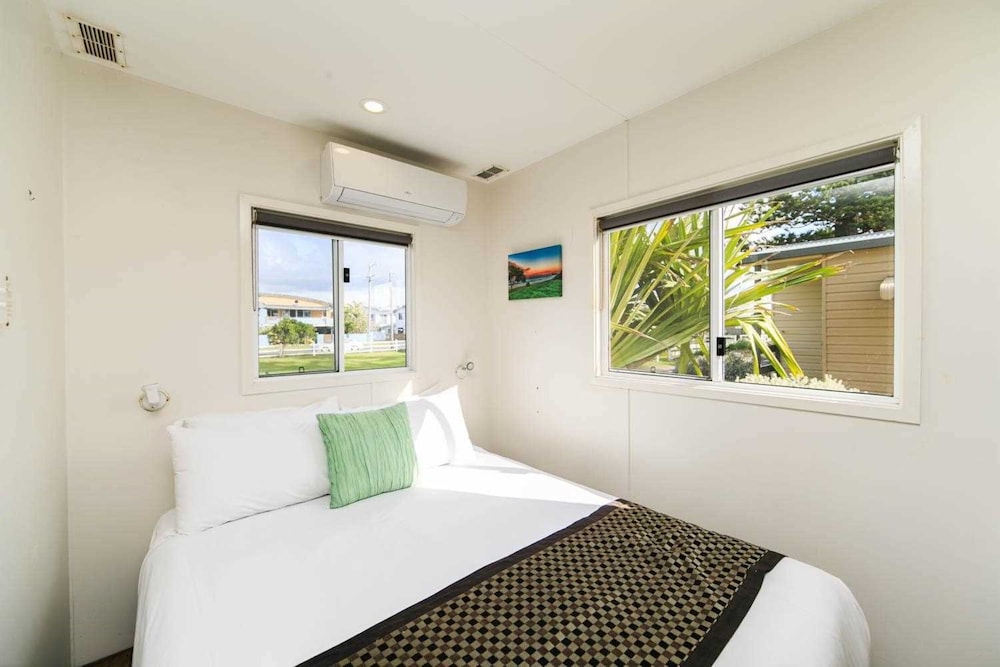 Standard Cabin - Sleeps 4