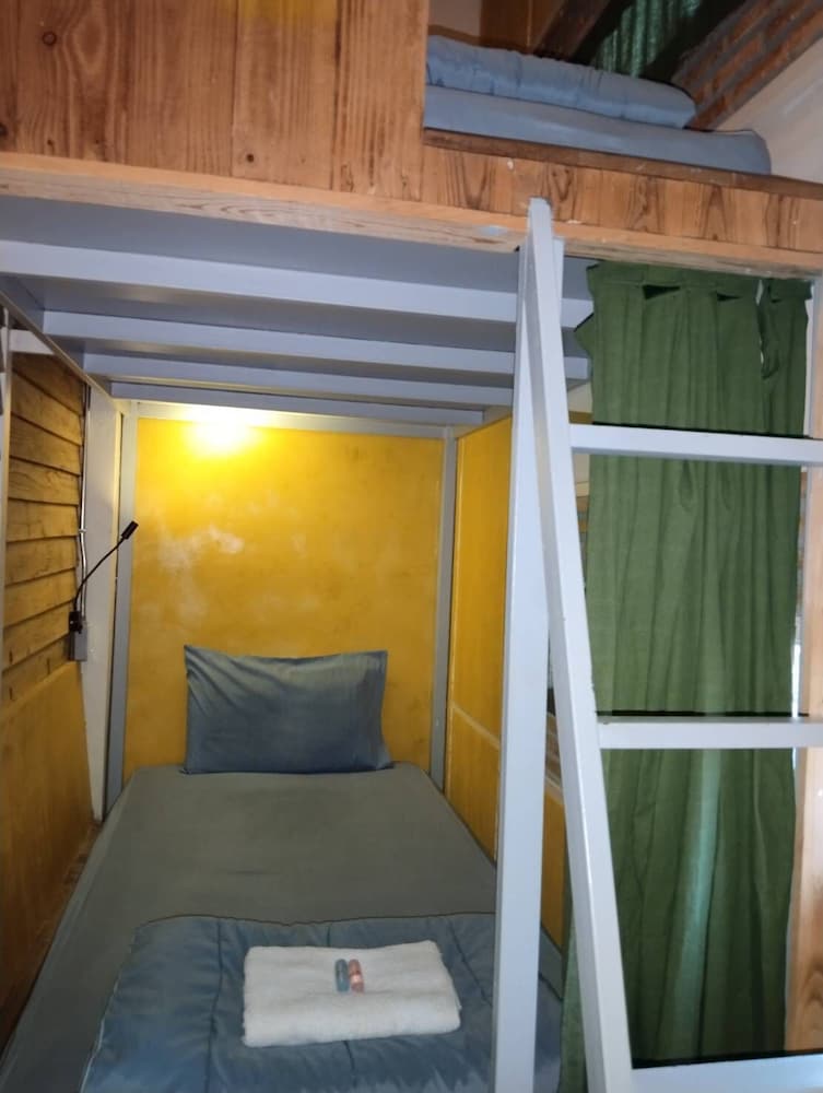 Sigle Bed in Dormitory Room (10 Bed) photo 3