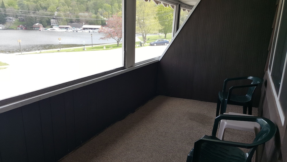 Room, Non Smoking, Lake View photo 2