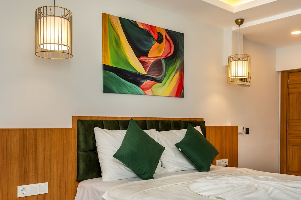 Standard Double Room, Partial Sea View - Photo 16