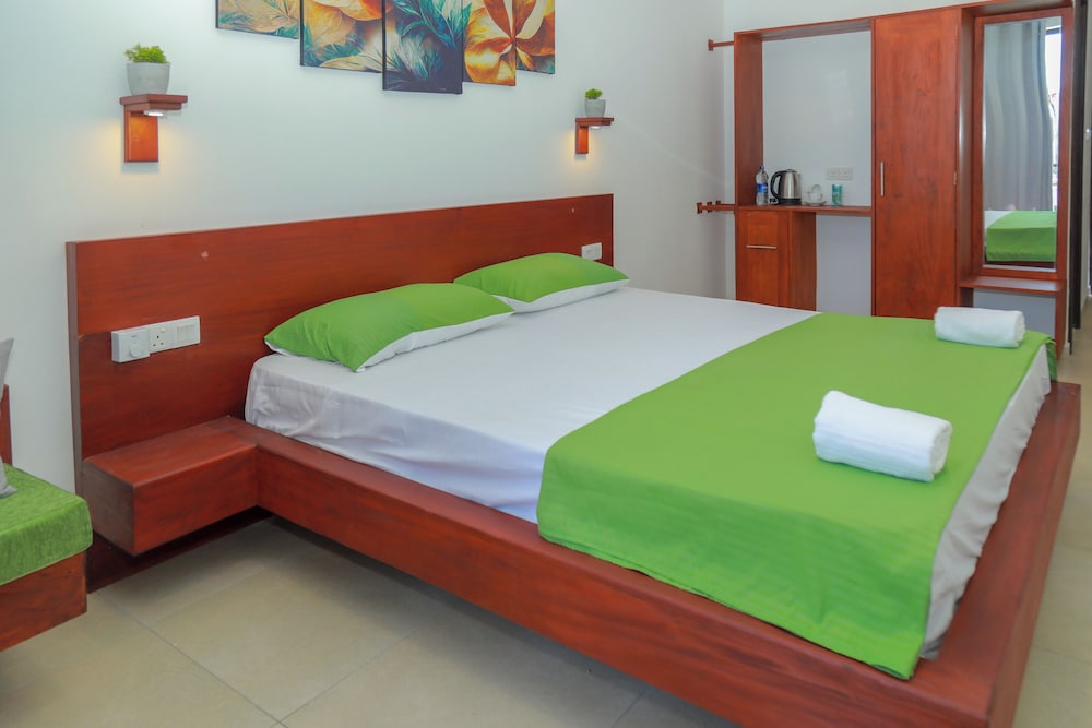 Economy Double Room photo 2