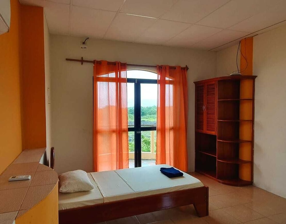 Standard Room, 1 Bedroom, Ensuite, Lagoon View photo 2