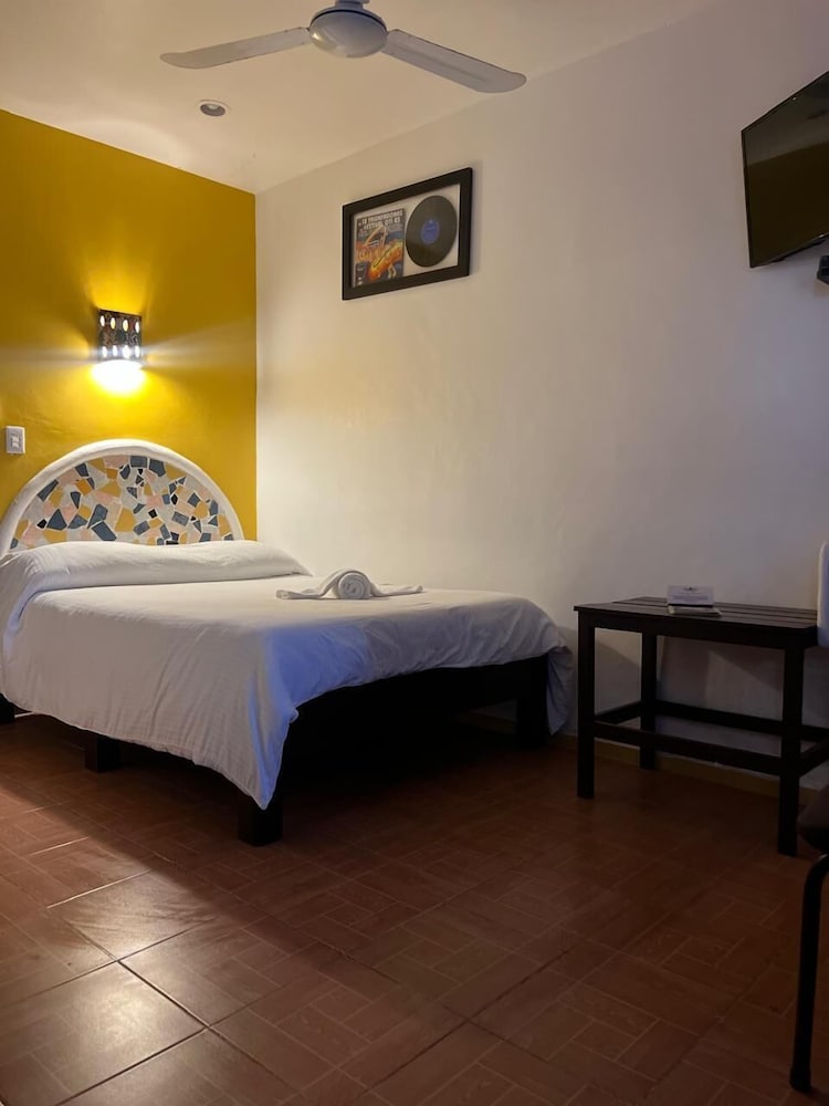 Economy Double Room Single Use photo 2
