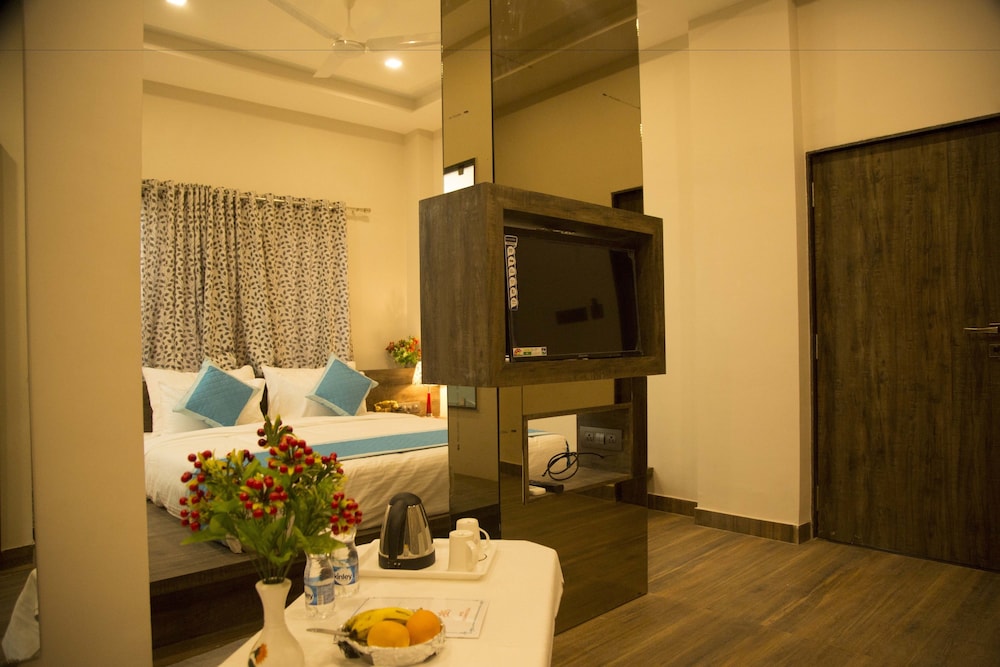 Superior Suite, 1 Double Bed, Non Smoking photo 3