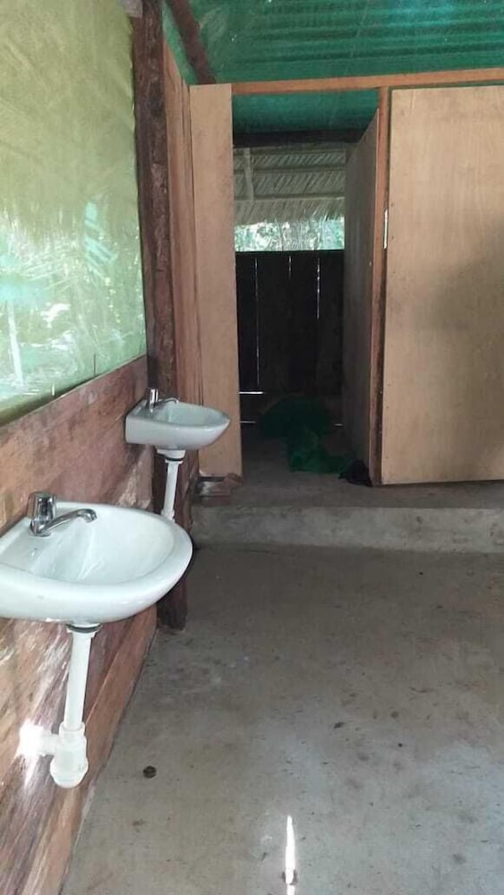 Basic Cabin photo 2