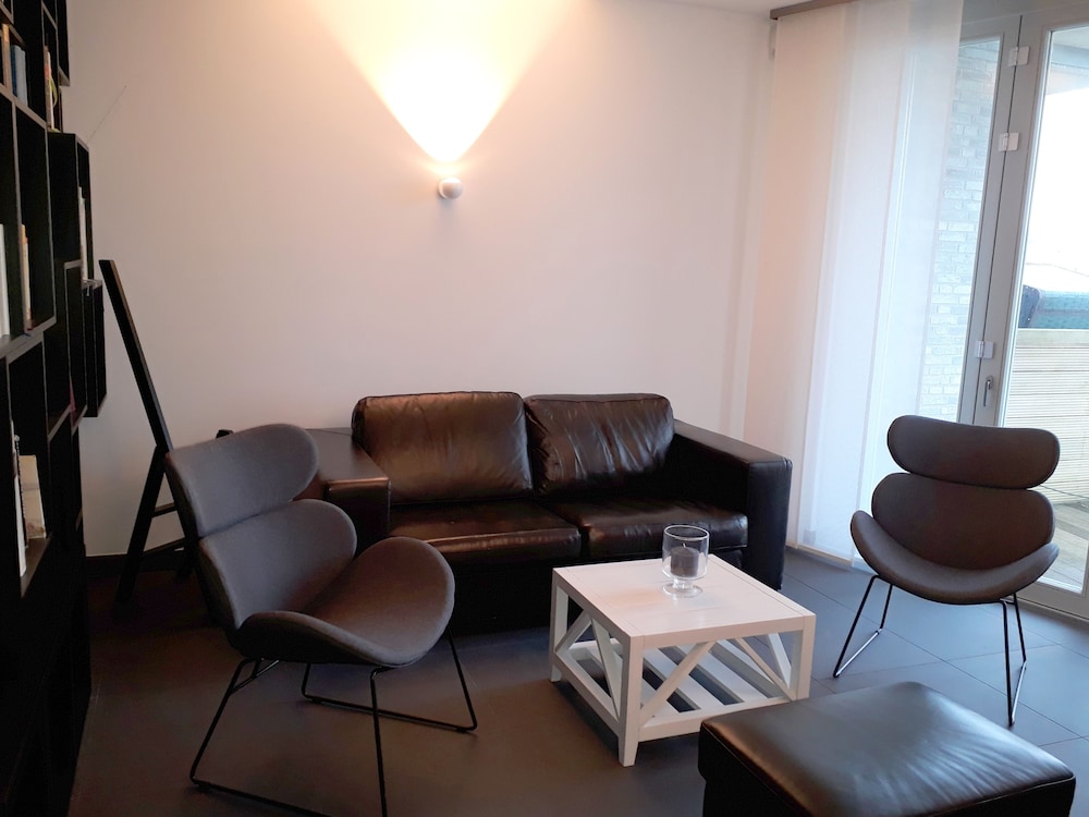 Deluxe Condo, 2 Bedrooms, River View, Ground Floor photo 1