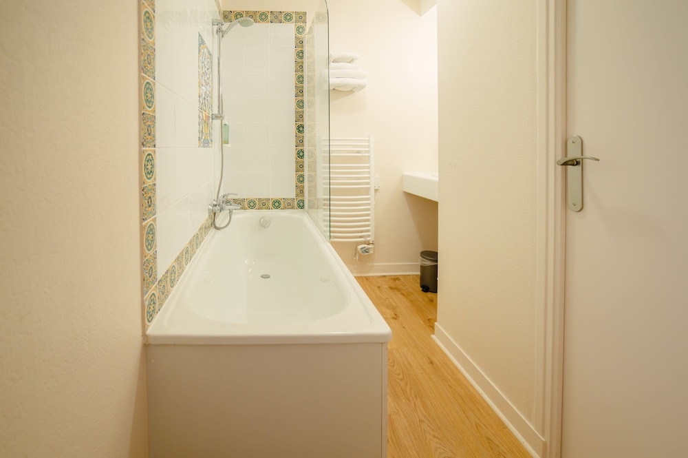 Superior Room - Photo 13