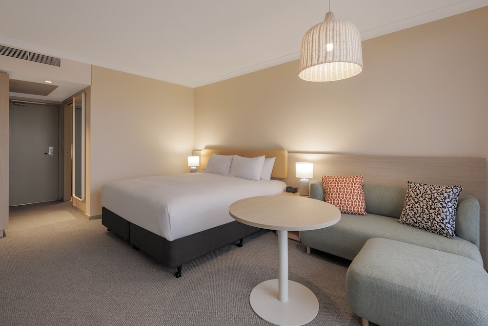 Premium Double or Twin Room - Photo 4