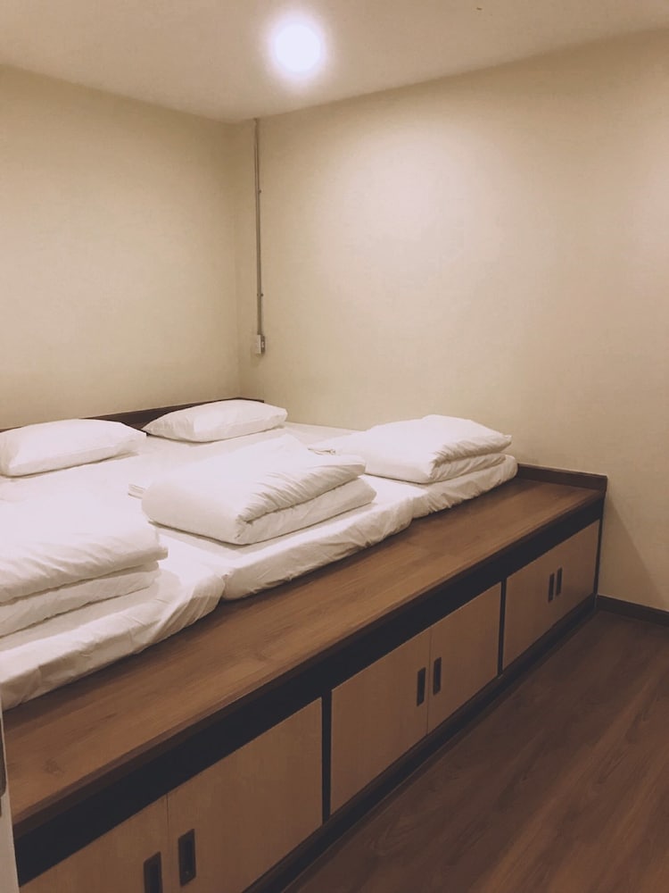 Economy Triple Room, No Windows photo 2