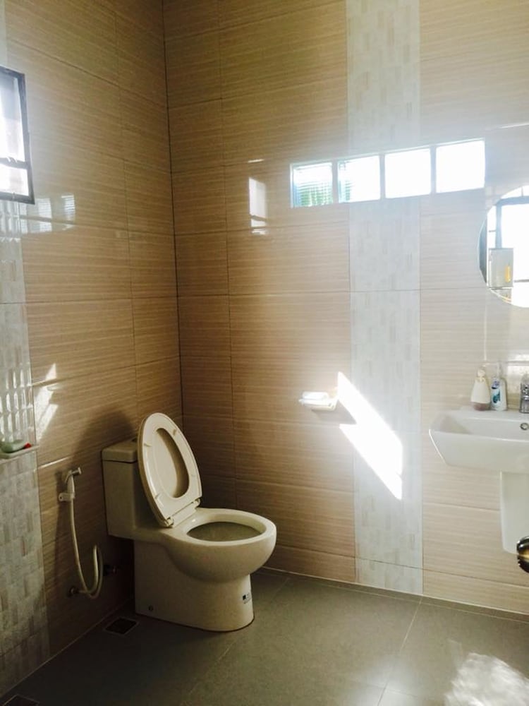 2 Bedrooms photo 3
