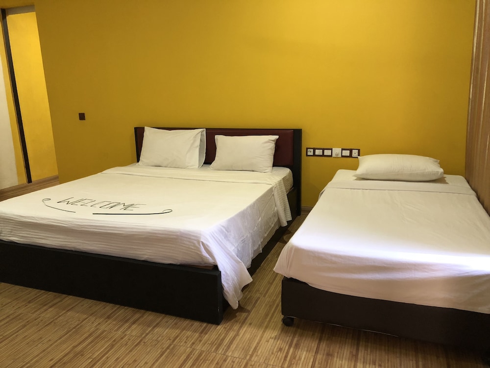 Standard Apartment, Multiple Beds, Non Smoking, City View