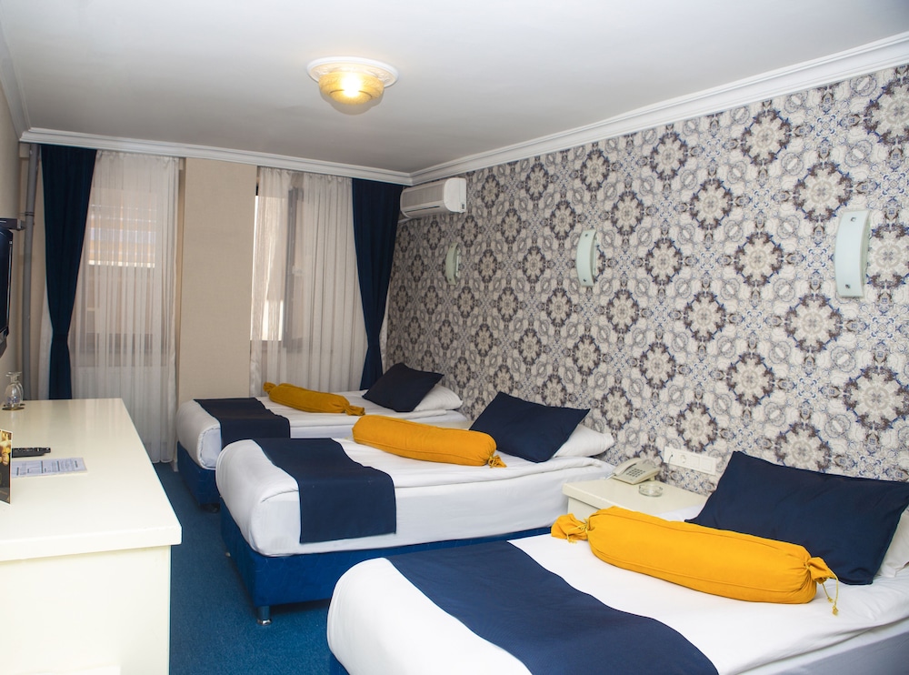 Standard Triple Room photo 1